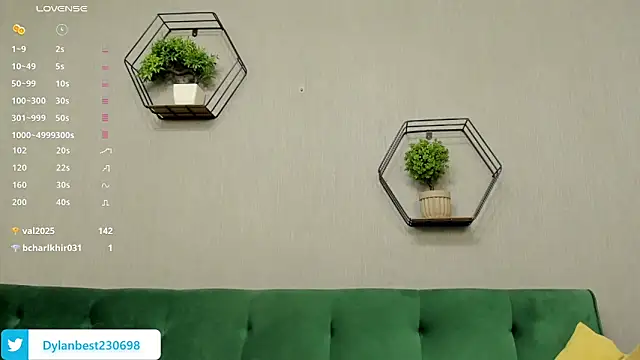 Snapshot of Dylan_Best chatting on 12/03/25, 02:52 Dylan Best online show from 12/03/25, 02:52