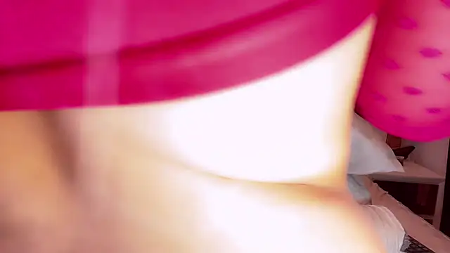 Snapshot of im_yours_01 chatting on 01/23/25, 04:09 im yours 01 online show from 01/23/25, 04:09