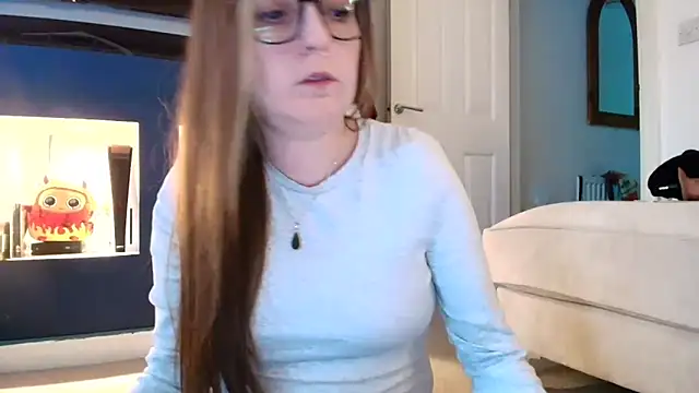 short sweetpea online show from 12/17/25, 03:07