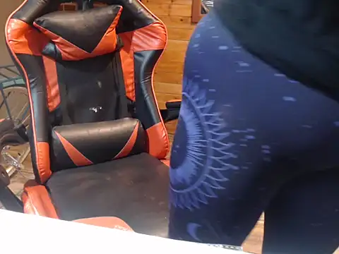 Hilarybunnyy online show from 04/09/26, 01:49