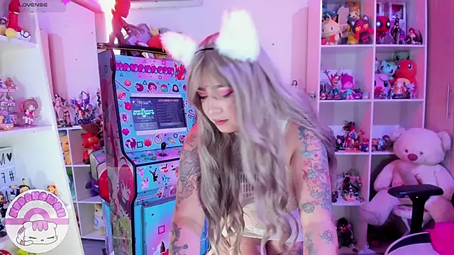 meda kawaii  online show from 02/05/25, 01:00