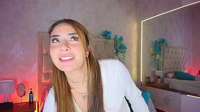 nini love01 online show from 10/11/25, 04:12