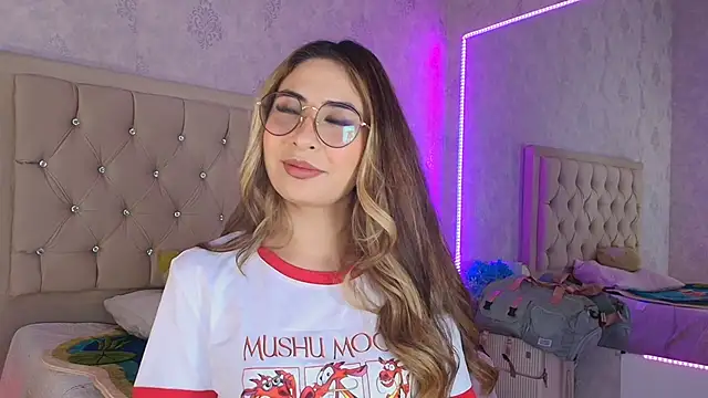 nini love01 online show from 04/21/26, 03:46