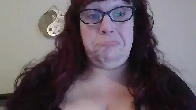 Snapshot of GothyBaby chatting on 12/02/24, 07:05 GothyBaby online show from 12/02/24, 07:05