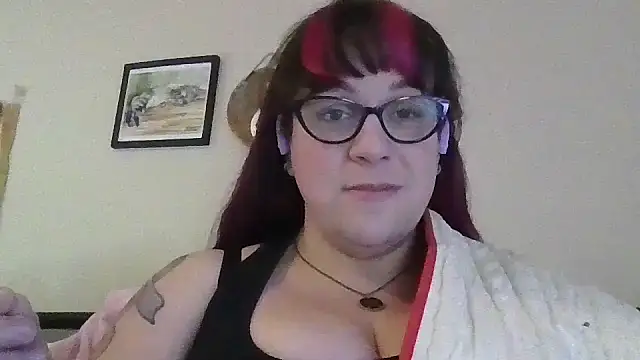 Snapshot of GothyBaby chatting on 01/14/25, 07:43 GothyBaby online show from 01/14/25, 07:43