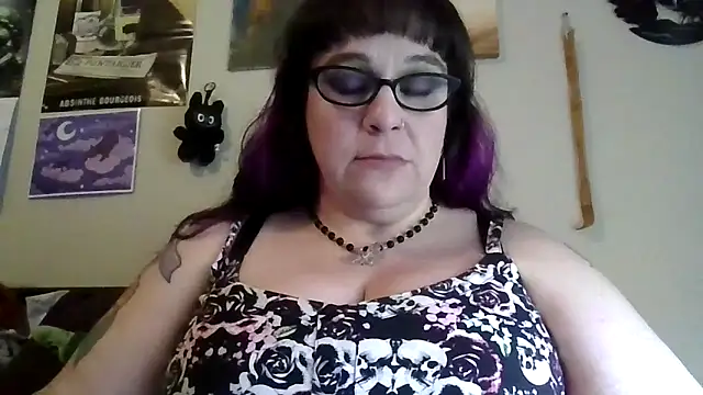 GothyBaby online show from 04/03/26, 10:30