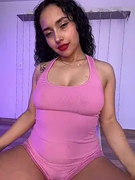 Lucy Marin online show from 01/21/25, 03:32