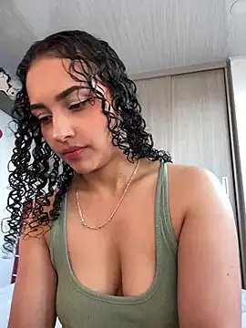 Lucy Marin online show from 03/20/25, 03:25