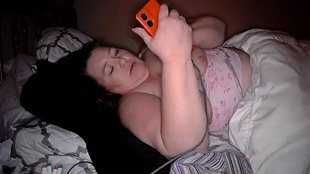 atlwebbie75 online show from 02/14/26, 09:17