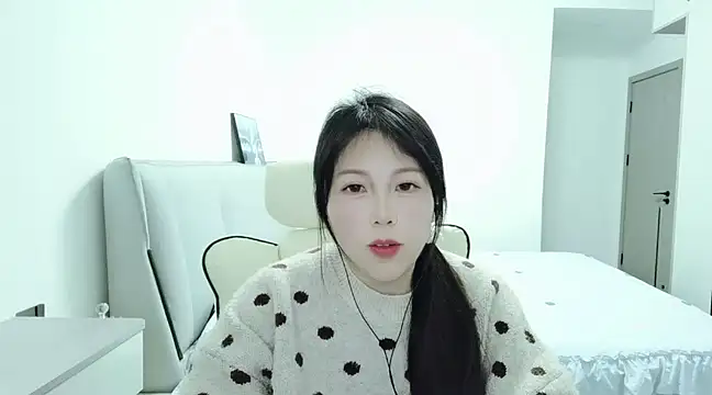 Snapshot of Sunset_glow chatting on 12/27/24, 03:26 Sunset glow online show from 12/27/24, 03:26