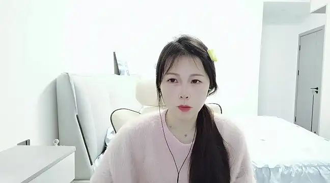 Snapshot of Sunset_glow chatting on 12/28/24, 05:23 Sunset glow online show from 12/28/24, 05:23