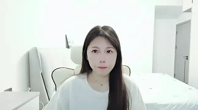 Snapshot of Sunset_glow chatting on 12/31/24, 05:11 Sunset glow online show from 12/31/24, 05:11