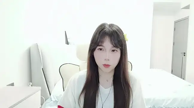 Snapshot of Sunset_glow chatting on 12/31/24, 02:58 Sunset glow online show from 12/31/24, 02:58