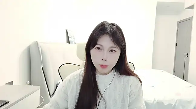 Snapshot of Sunset_glow chatting on 01/04/25, 06:52 Sunset glow online show from 01/04/25, 06:52