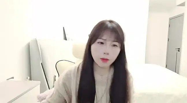 Snapshot of Sunset_glow chatting on 01/15/25, 03:18 Sunset glow online show from 01/15/25, 03:18