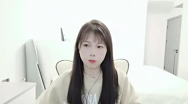 Snapshot of Sunset_glow chatting on 01/17/25, 06:02 Sunset glow online show from 01/17/25, 06:02