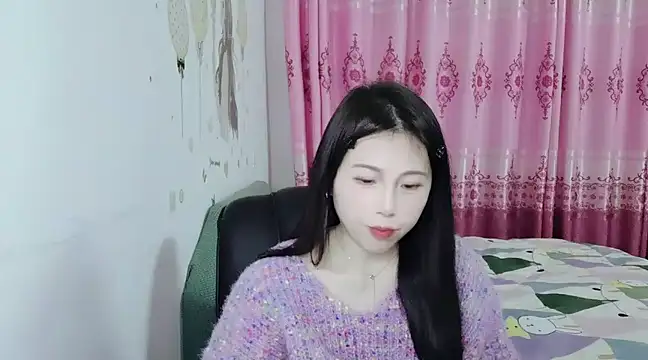 Snapshot of Sunset_glow chatting on 01/24/25, 04:49 Sunset glow online show from 01/24/25, 04:49