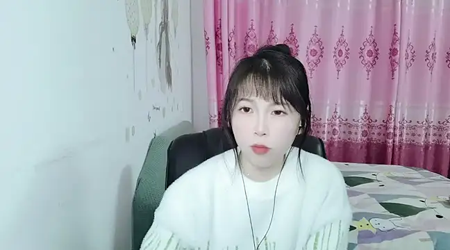 Snapshot of Sunset_glow chatting on 01/29/25, 04:52 Sunset glow online show from 01/29/25, 04:52