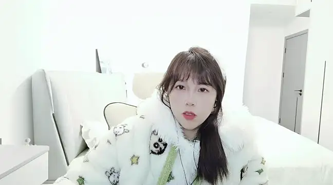 Snapshot of Sunset_glow chatting on 02/08/25, 02:05 Sunset glow online show from 02/08/25, 02:05