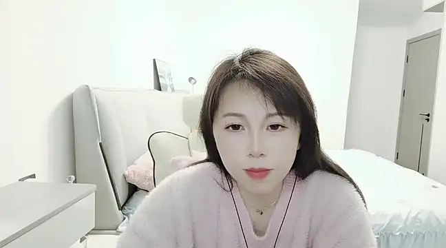 Snapshot of Sunset_glow chatting on 03/14/25, 02:30 Sunset glow online show from 03/14/25, 02:30