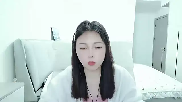 Snapshot of Sunset_glow chatting on 10/19/25, 02:50 Sunset glow online show from 10/19/25, 02:50