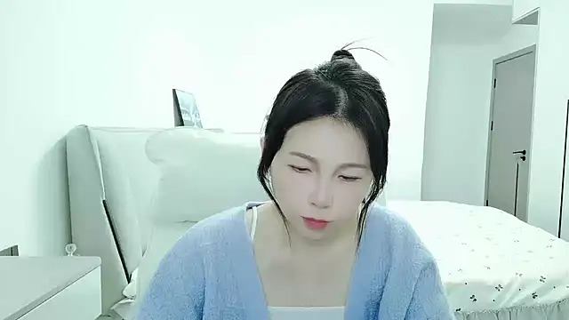 Snapshot of Sunset_glow chatting on 10/28/25, 08:29 Sunset glow online show from 10/28/25, 08:29