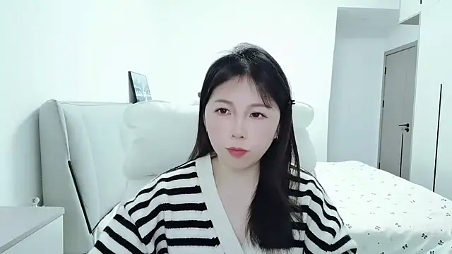 Snapshot of Sunset_glow chatting on 11/18/25, 02:50 Sunset glow online show from 11/18/25, 02:50