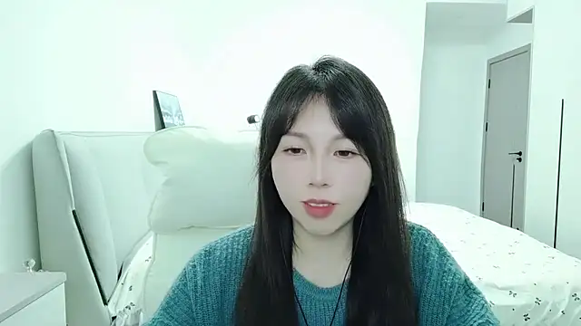 Snapshot of Sunset_glow chatting on 11/22/25, 04:44 Sunset glow online show from 11/22/25, 04:44