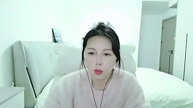 Snapshot of Sunset_glow chatting on 11/28/25, 03:04 Sunset glow online show from 11/28/25, 03:04