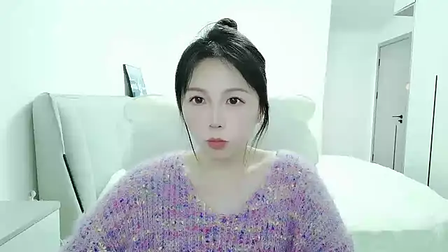 Snapshot of Sunset_glow chatting on 11/30/25, 07:12 Sunset glow online show from 11/30/25, 07:12