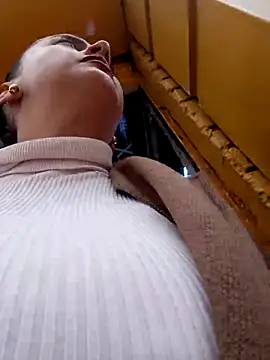 Cherry 1992 online show from 02/19/25, 03:38