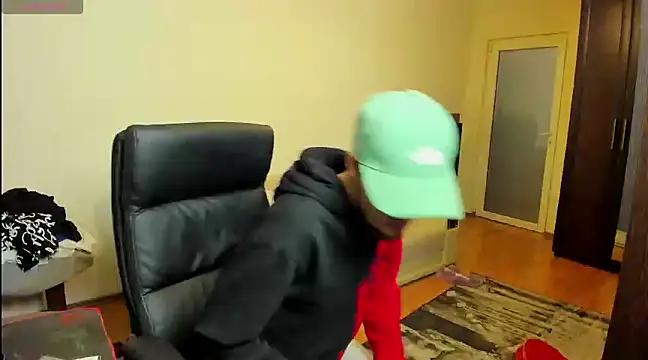 awesomejustin online show from 12/10/24, 08:49