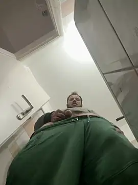 Snapshot of 1Aleks13 chatting on 02/18/26, 08:38 1Aleks13 online show from 02/18/26, 08:38