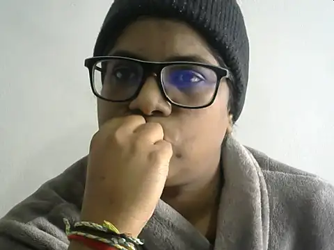 Sultryindianx100 online show from 04/24/26, 08:06