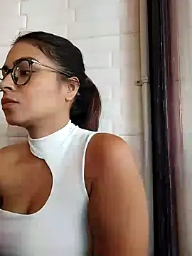 Snapshot of Ivanna2 chatting on 01/24/25, 06:56 Ivanna2 online show from 01/24/25, 06:56