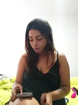 Snapshot of Ivanna2 chatting on 02/27/25, 02:10 Ivanna2 online show from 02/27/25, 02:10