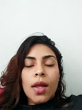 Snapshot of Ivanna2 chatting on 03/12/25, 09:03 Ivanna2 online show from 03/12/25, 09:03