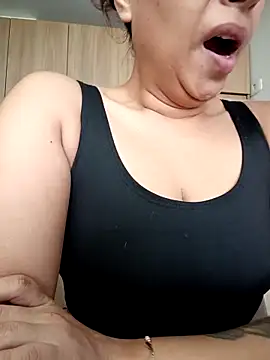 Snapshot of Ivanna2 chatting on 09/10/25, 12:27 Ivanna2 online show from 09/10/25, 12:27