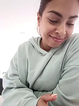 Snapshot of Ivanna2 chatting on 10/15/25, 03:01 Ivanna2 online show from 10/15/25, 03:01