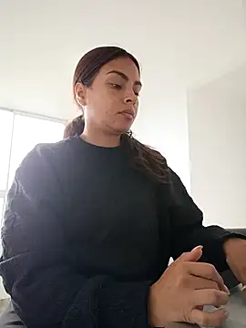 Snapshot of Ivanna2 chatting on 10/20/25, 01:33 Ivanna2 online show from 10/20/25, 01:33