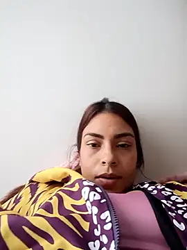 Snapshot of Ivanna2 chatting on 11/20/25, 01:11 Ivanna2 online show from 11/20/25, 01:11