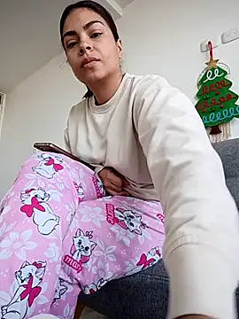 Snapshot of Ivanna2 chatting on 12/02/25, 11:37 Ivanna2 online show from 12/02/25, 11:37