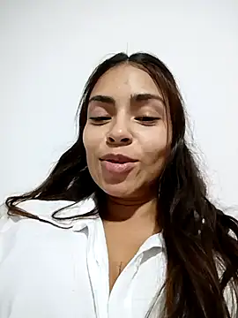 Snapshot of Ivanna2 chatting on 12/04/25, 01:48 Ivanna2 online show from 12/04/25, 01:48