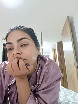Snapshot of Ivanna2 chatting on 05/15/26, 10:50 Ivanna2 online show from 05/15/26, 10:50