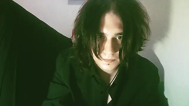 Snapshot of sademobeer chatting on 07/07/26, 02:32 sademobeer online show from 07/07/26, 02:32