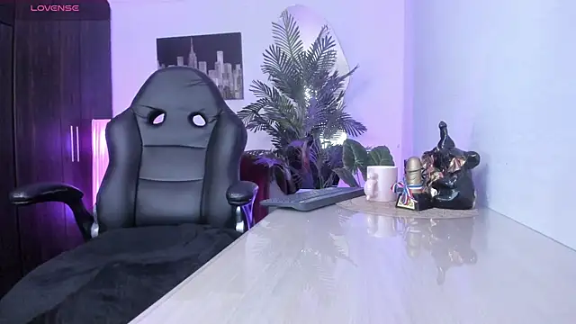 Snapshot of Amaia_Bushida chatting on 03/10/25, 02:06 Amaia Bushida online show from 03/10/25, 02:06