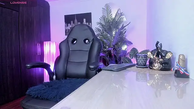 Snapshot of Amaia_Bushida chatting on 03/12/25, 02:09 Amaia Bushida online show from 03/12/25, 02:09