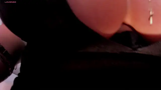 Snapshot of VictoriaLeia chatting on 01/03/25, 06:22 VictoriaLeia online show from 01/03/25, 06:22