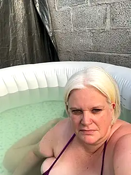 sexychazza16 online show from 11/01/25, 10:06