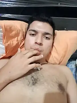 Snapshot of GoldenDays18 chatting on 03/12/25, 12:53 GoldenDays18 online show from 03/12/25, 12:53